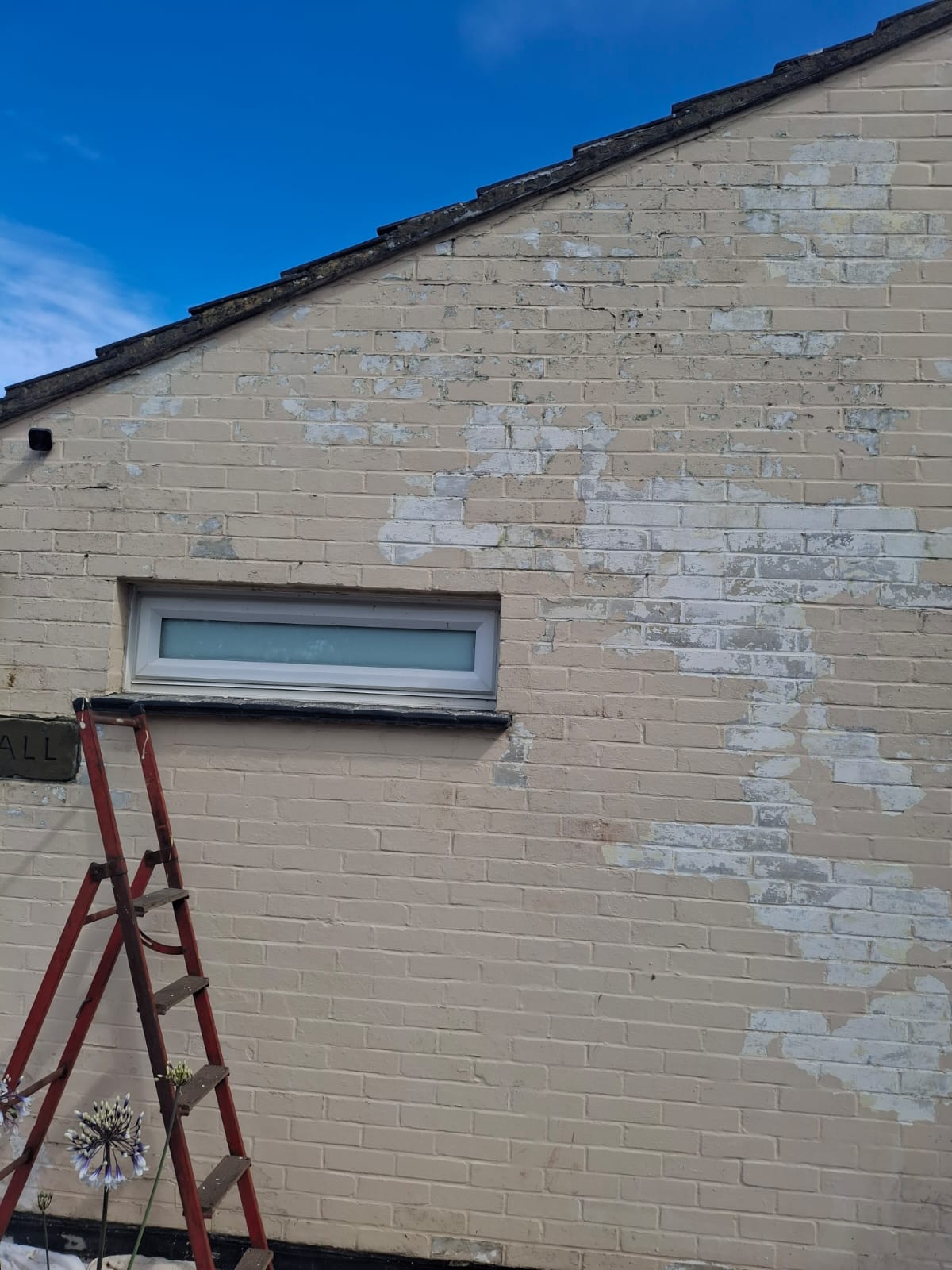 Bungalow before painting